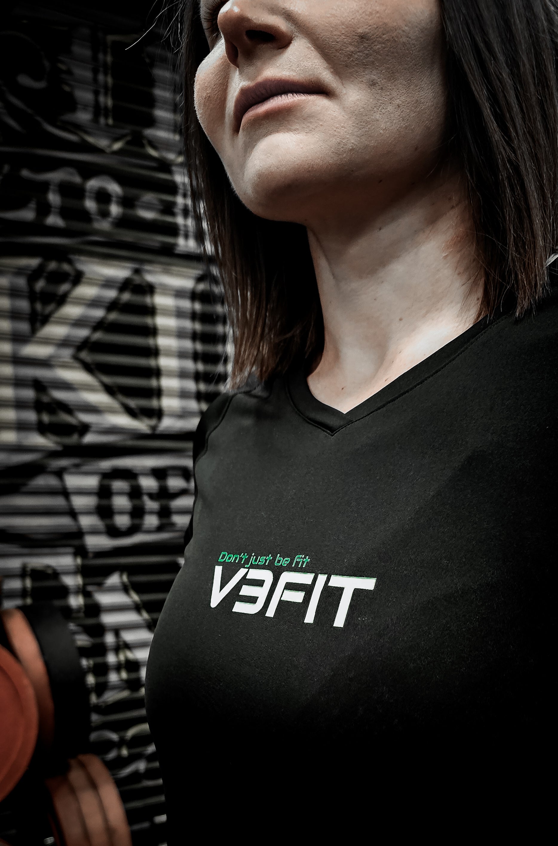A picture showing the v3fit logo on our women's gym wear